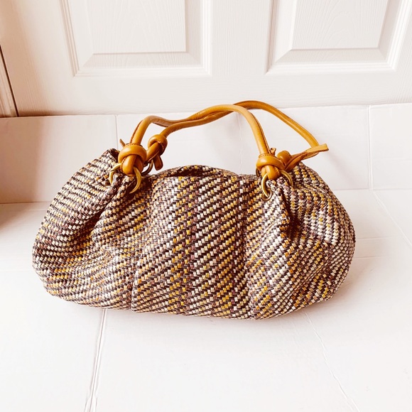Sundance woven hobo duffel style handbag - Picture 3 of 6
